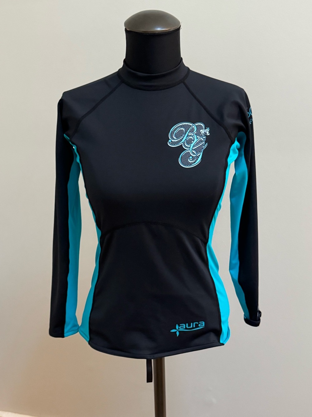 Body Glove Women’s Black & Teal Aura Long Sleeve Rash Guard Swim Top